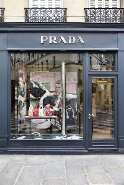 prada paris store.